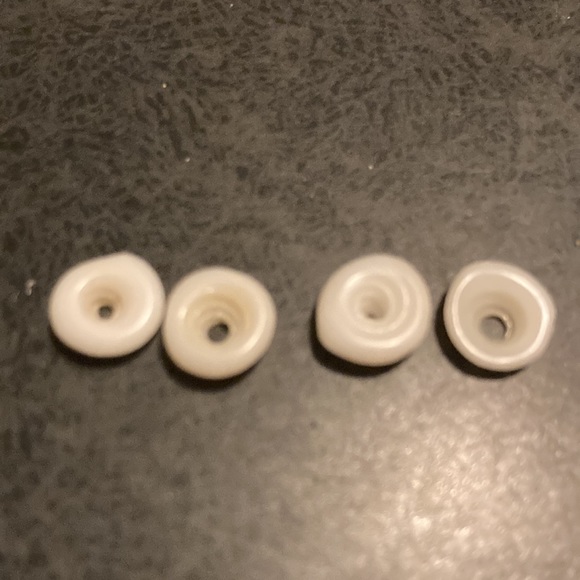 Authentic Hawaiian Puka shell earrings - Picture 8 of 8